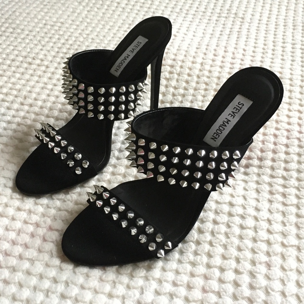 STEVE MADDEN Black Radar Stud Heels - 8